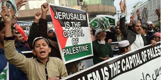 Palestinians protest over Jerusalem 