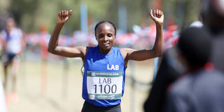 Hellen Obiri wins KDF Cross Country