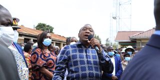 Uhuru launches projects in Nairobi