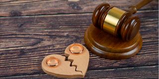 Divorce gavel