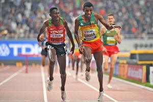 Conseslus Kipruto beats Lamecha Girma