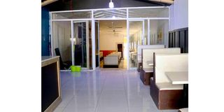 Late Night, Mogadishu