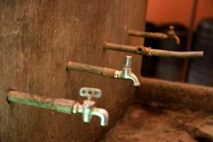 Dry water taps