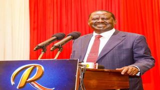  Raila Odinga