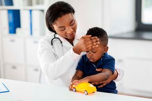 baby feeling sick temperature doctor