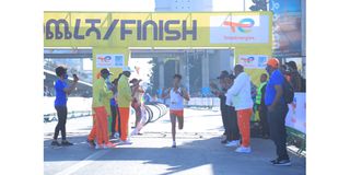 Ethiopia's Yalemzerf Yehualaw wins the 2021 Total Energies Great Ethiopian Run International 