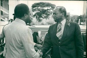  Mwai Kibaki