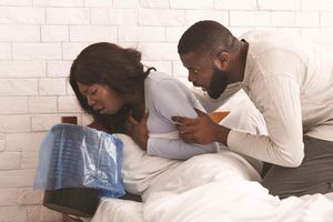 Folic acid, iron, vitamin D, iodine, and calcium are essential nutrients for pregnant women.