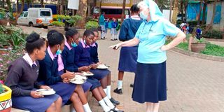 Students eating lunch