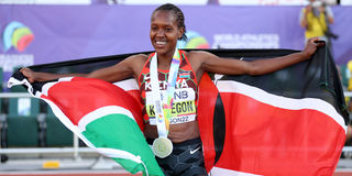  Faith Kipyegon 