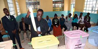 ANC party leader Musalia Mudavadi voting at Moses Mudavadi Primary school in Vihiga.