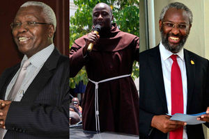 Prof Raphael Munavu, Mr Peter Mokaya Tabichi and University of Nairobi Vice-Chancellor Prof Stephen Gitahi Kiama