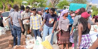 Rotary food distribution