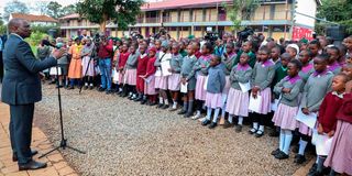 William Ruto speaks to students