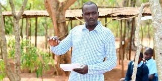 Jack Mawere meeting widows and orphans at his home in Bondo sub-county, Siaya County.