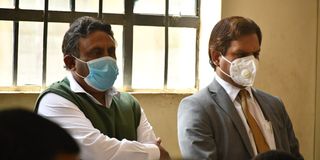 perry mansukhlal, vinoj kumar