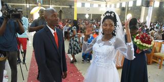 Deaf and dumb couple