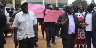 Some of the parents of students protesting over the Finland and Canada airlift saga in Uasin Gishu County