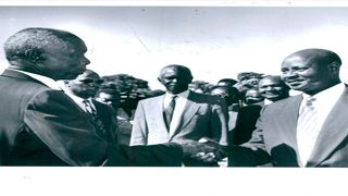 Moi, Museveni