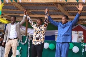 Kisii Governor Simba Arati and Senator Richard Onyonka