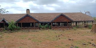  Amboseli Lodge