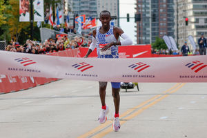 Kenya's Kelvin Kiptum wins Chicago Marathon