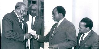 President Jomo Kenyatta kibaki maina wanjigi