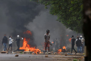 2024-11-27T193112Z_1509931821_RC2A0BA0DA9W_RTRMADP_3_MOZAMBIQUE-POLITICS