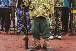 TEA040125CHILDSOLDIER