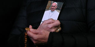 2025-02-25T205346Z_1472287345_RC2V1DA7QAAO_RTRMADP_3_POPE-FRANCIS-HEALTH