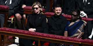 2025-04-26T090103Z_1286893127_RC2K5EAQ8A4E_RTRMADP_3_POPE-FRANCIS-FUNERAL