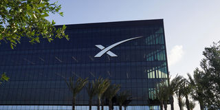 2025-06-06T022928Z_1262258310_RC2PWEAST7H7_RTRMADP_3_USA-TRUMP-MUSK-SPACEX