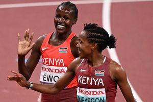Faith Kipyegon and Dorcus Ewoi