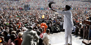 2025-10-15T063610Z_1687933390_RC25CHADWLKE_RTRMADP_3_KENYA-ODINGA