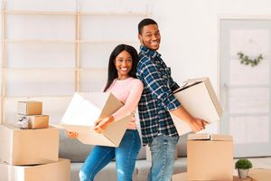 Moving couple