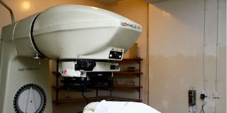 Radiotherapy machine