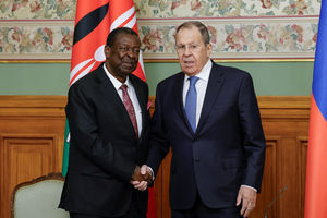 Russian Foreign Minister Sergei Lavrov shakes hands with Kenyan Foreign Minister Musalia Mudavadi 