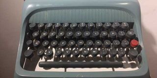 A typewriter. 