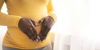 fotosearchpregnantwoman(1
