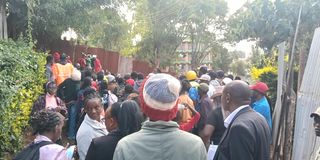 CROWDS