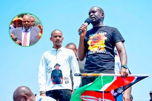 Sifuna and Babu Owino ata a rally