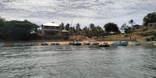 Kiwayu Island 