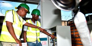 Safaricom mast 